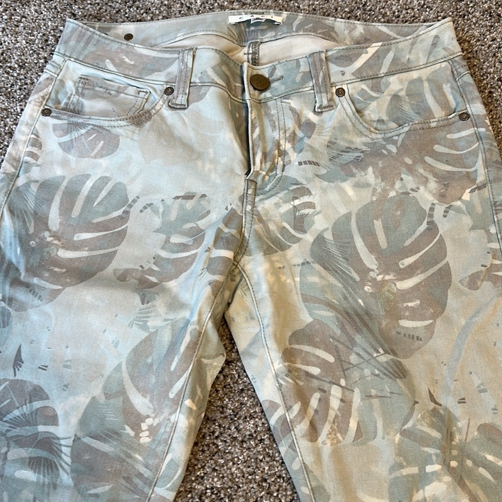 Cabi # 227 Women Size 6 Green Palm Leaf Paradise Crop Ankle Skinny Jeans, EUC - Picture 4 of 7